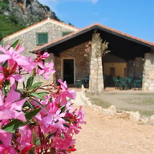 Punto Di Ristoro Uttolo Bed & Breakfast Baunei