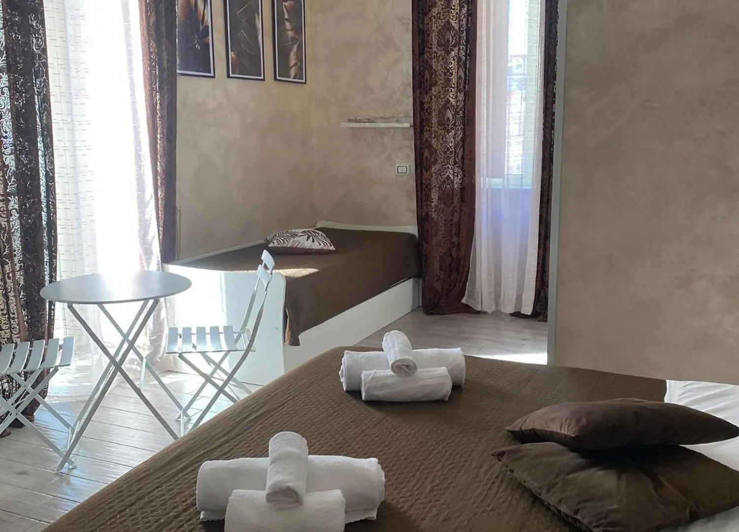 Affittacamere Hotel Joy Napoli Italia