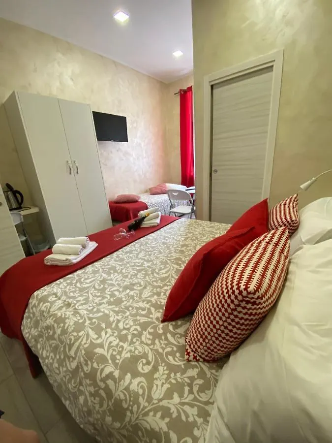 Hotel Joy Nápoles Pensión